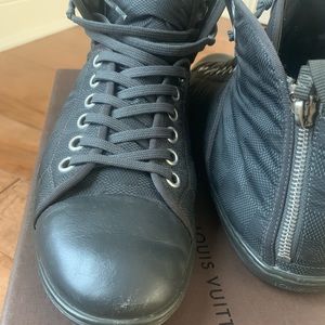 Louis Vuitton zipper in back